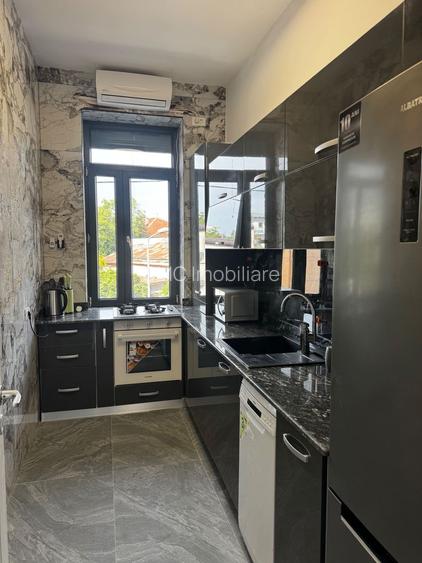 Tineretului | 3 camere decomandat | Renovat integral 2026 | 2 băi - 6