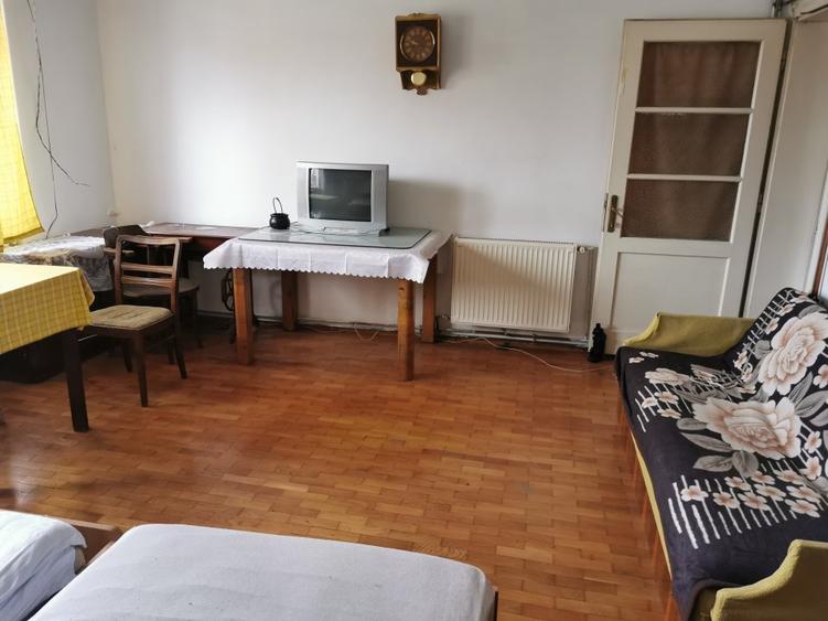 Apartament 5 camere pe 2 niveluri zona Central