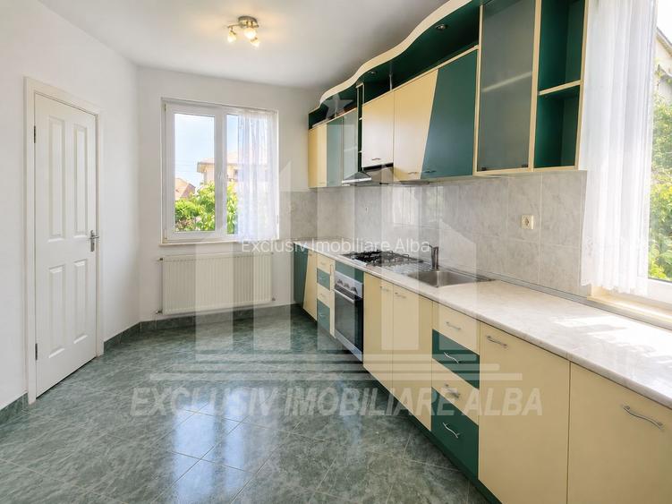 Casa individuala | 240 mp | 730 mp teren | Toate utilitatile | Cetate - 3