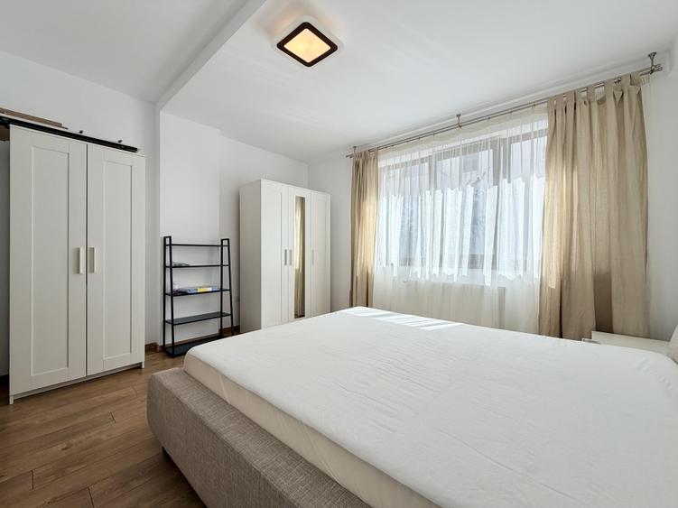Apartament spatios cu 2 camere, parcare, zona Grand Hotel Italia
