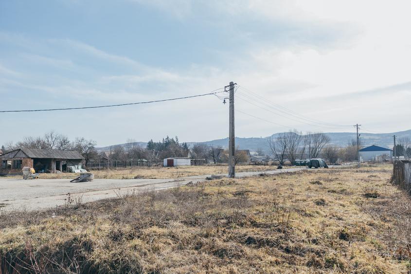 Inchiriez teren si cladiri in localitatea Betesti, judetul Harghita
