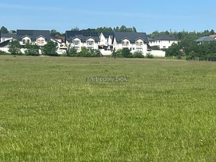 Teren intravilan 400 mp | Calea Cisnădiei – Str. Zorilor | Potențial excelent - 2