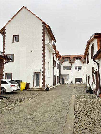 Apartament la casa zona Turnisor!