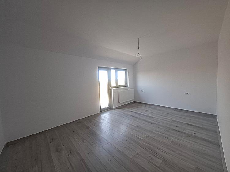 Vand Casa Noua Moderna P+1E, Finisaje Premium, 5 Camere, Curte 400mp
