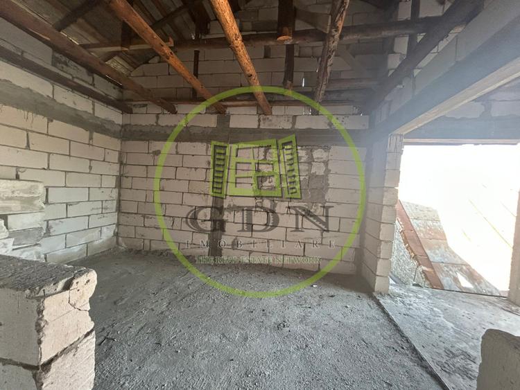 Casa P+1+M, 330 MP teren, 140 MP utili, Brestei