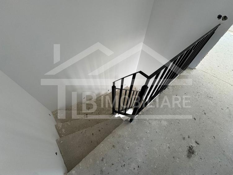 Duplex cu 3 camere, 82mp, parcare, 350mp teren, Zona Livezeni