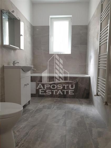 Apartament spatios cu 2 camere etaj intermediar in spate la hotel IQ