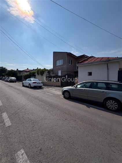Casa Renovata si Mobilata Complet - Pozitionare Excelenta - Aproape de Delfinari - 2