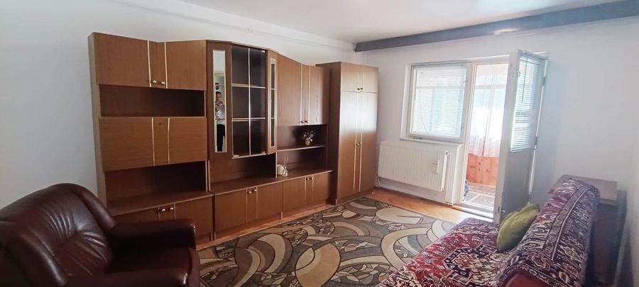 Apartament cu 3 camere in Racadau