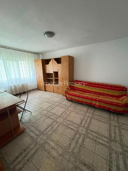 Spatiu comercial de inchiriat - 100 mp - Sud - 4