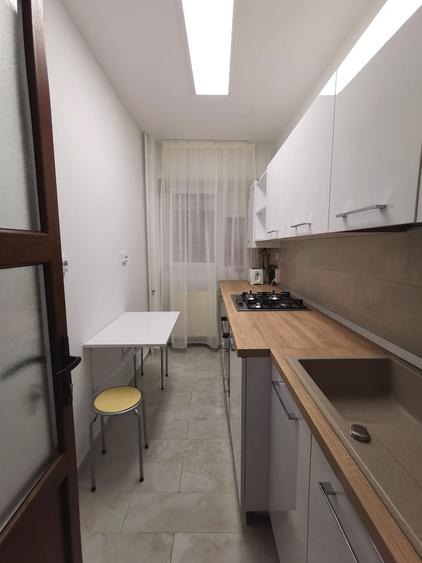 Inchiriere garsoniera Unirii, centrala termica proprie,la 5 minute de metrou