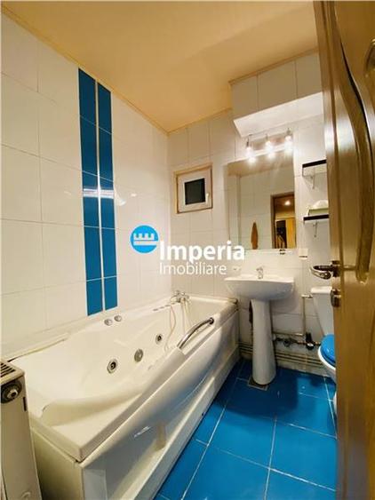 Inchiriez apartament 3 camere D, zona Centru - Independentei