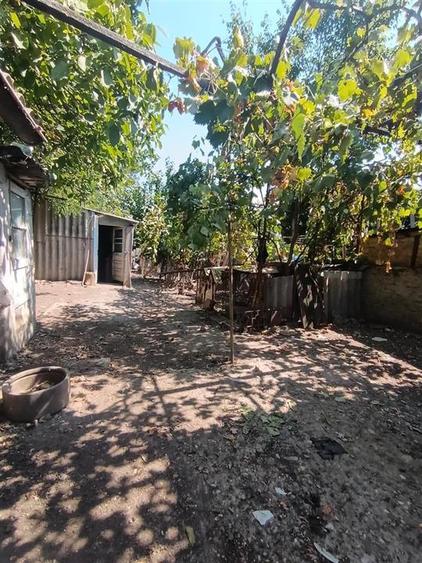 Casa 4 camere, teren 378 mp, deschidere 8 m, Pisc