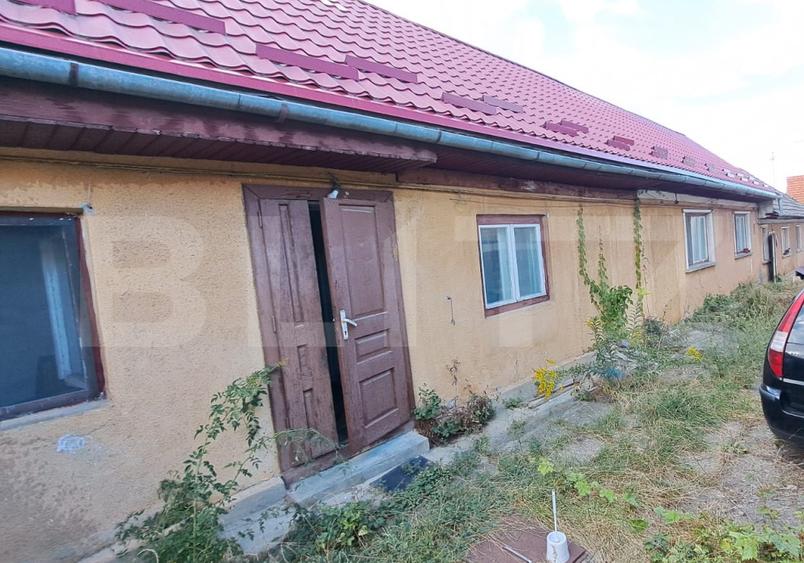 Casă de vânzare în Săcele – 4 camere, 2 intrări separate, teren 468 mp