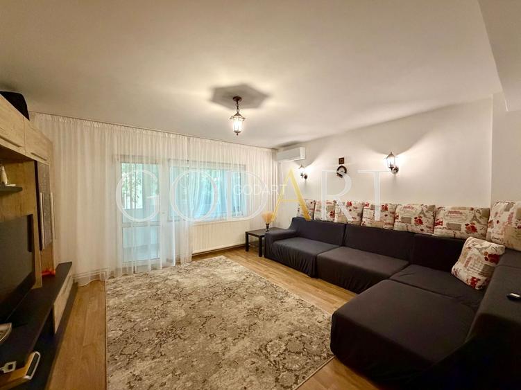 Apartament cu 3 camere | Două balcoane | Renovat