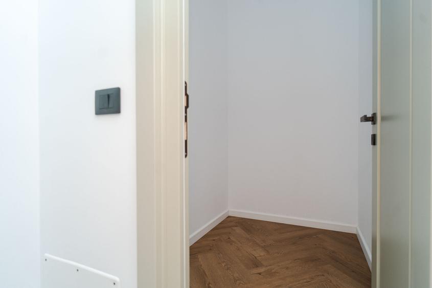 Intabulat, Apartament 3 camere, 2 bai, etajul 1
