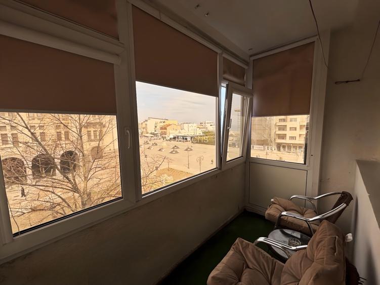 Apartament cu 2 camere de închiriat | Vedere către Piața Ovidiu - 2