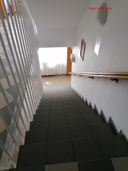 Imobil 17 camere ideal azil, clinica , hoteletc