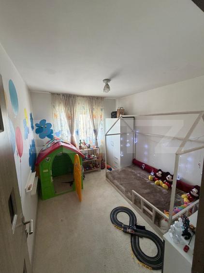 Apartament cu 4 camere, decomandat, COMISION 0% CUMPARATOR!