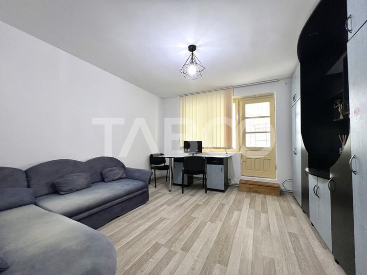 Apartament cu 3 camere de vanzare in Gheorgheni langa Piata Mercur