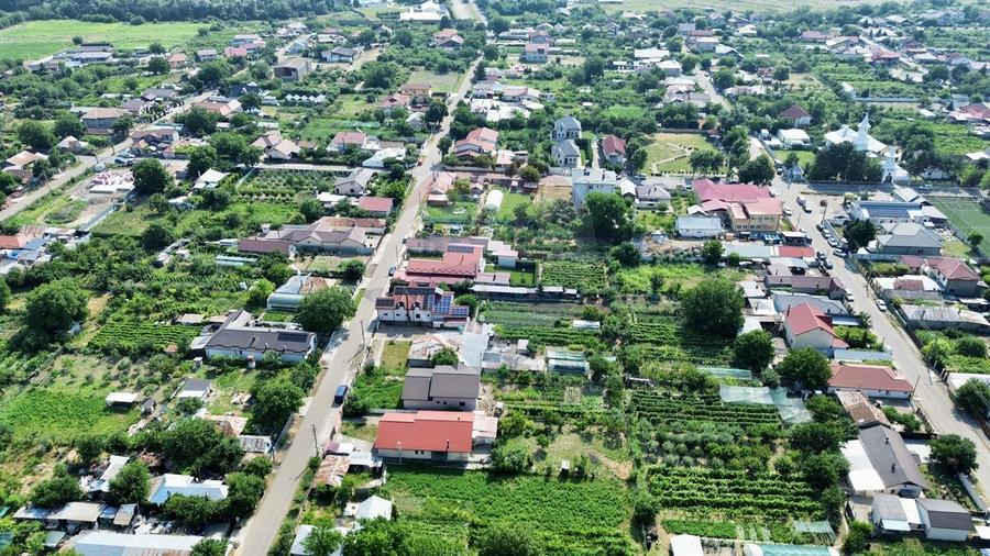 Casă / Vilă cu 4 camere de vânzare