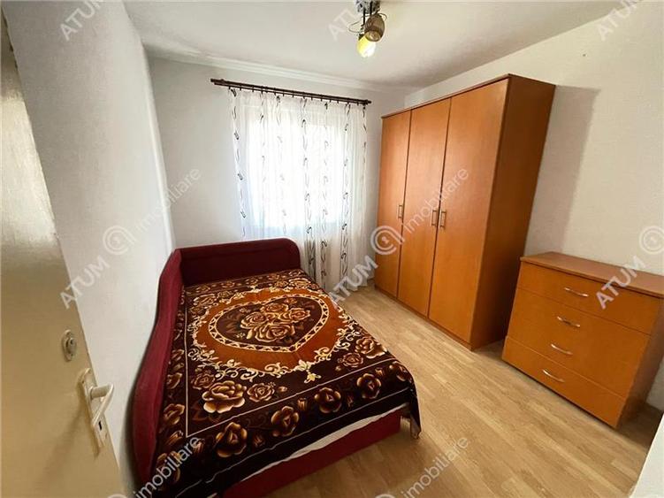 Apartament 3 camere si balcon in zona Ciresica din Sibiu