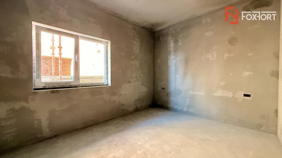 Duplex de vanzare 3 camere + pod mansardabil - Mosnita Veche