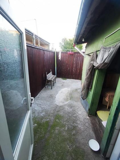 De inchiriat casa cu 2 camere, strada Romana, 320 euro