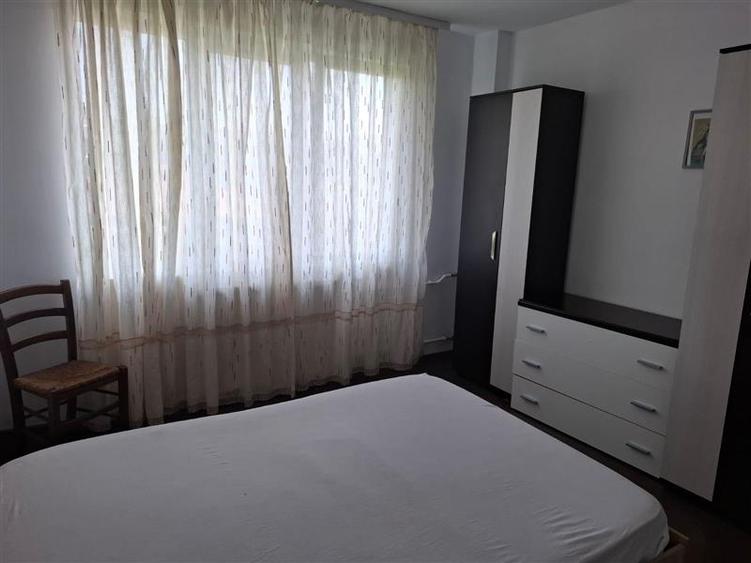 Inchiriere apartament 2 camere zona Democratiei