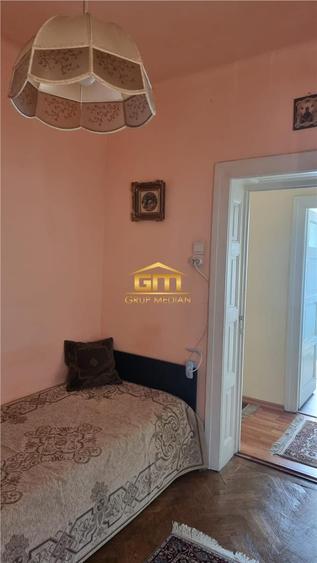Casă de vanzare - Eleganță interbelică in centrul Ramnicului Valcea