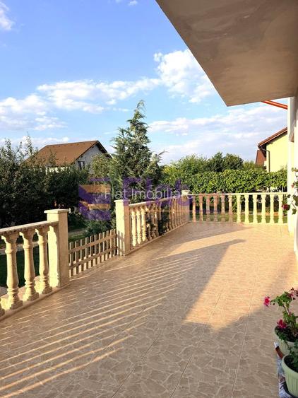 Casă spațioasă și elegantă cu teren  – Sânpetru - 7