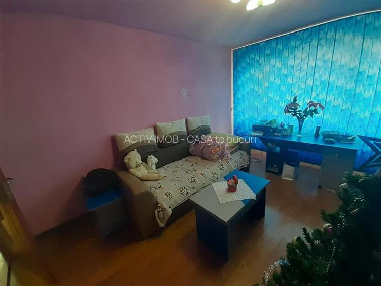 Resita, 2 Cam. Dec. Mobilat+Utilat, Parter, Micro 2 - 11