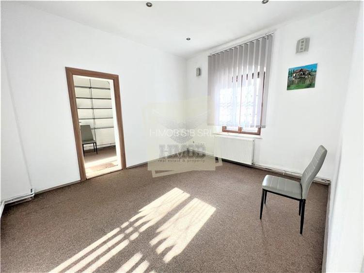 Spatiu de birouri cu 5 camere in zona centrala din Sibiu - 2