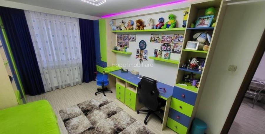 Basarabia - 3 camere , 2 bai , imobil reabilitat - 3