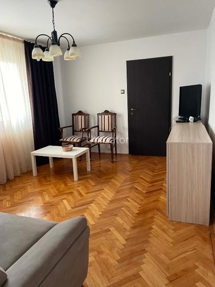 Închiriez apartament central Timișoara  - 5