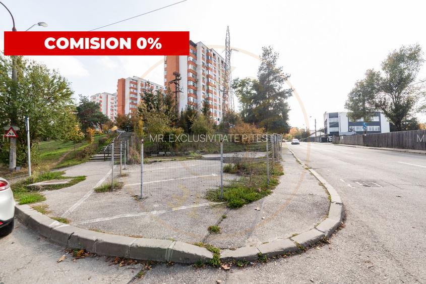 Teren stradal pe colț - Ideal afacere - front stradal mare - 2