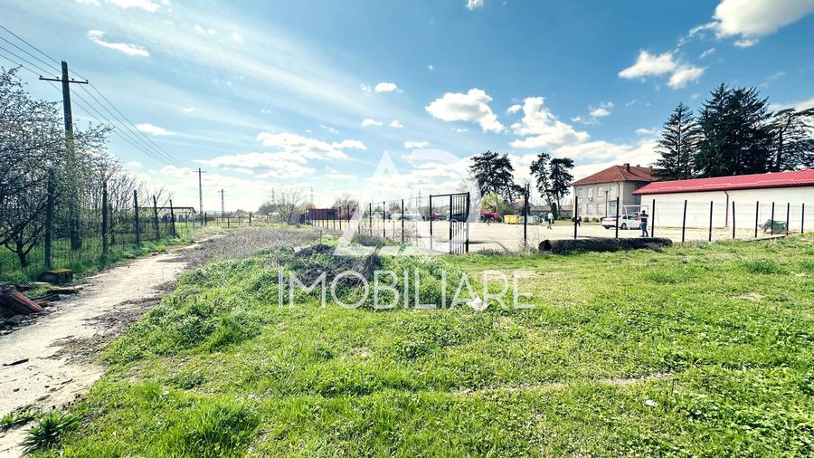De vanzare Teren + Hale  in Targu Jiu, Bârsești - 3
