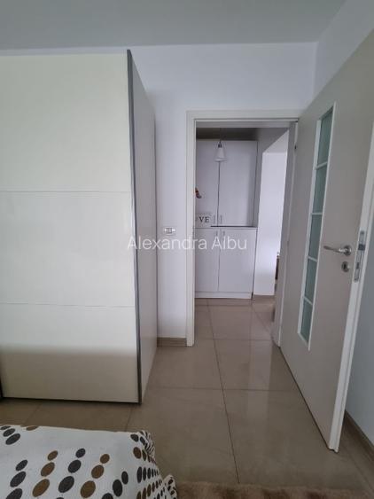 Vând apartament 2 camere parter stradal cartier pajura sector 1 - 6