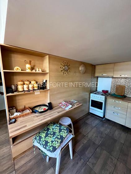 Casă cu Demisol + Parter și Spațiu Comercial Ultracentral-Tomis Mall 414000  eur - 12