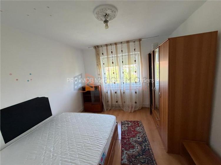 Apartament 2 camere cf 1 semidecomandat zona Crang - 3
