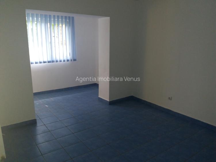 Apartament 3 camere la parter zona Est Clinic - 2
