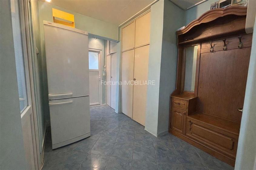 Apartament 2 camere, decomandat, strada Simeria Triaj - 6