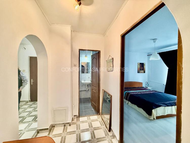 Nerva Traian, Octavian Goga, Mall Vitan - 11