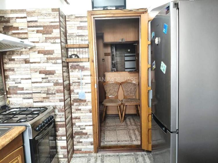4 camere Confort 180mp  Decomandat 2 balcoane 2 bai Mobilat Utilat Viziru 3 - 6