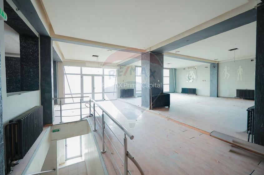 De închiriat – Spațiu comercial 281 mp,  Bulevardul Decebal - 6