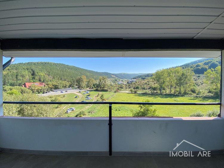 Apartament de lux cu 4 camere la mansardă - 19