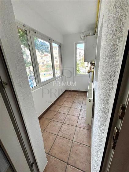 LUNEI - ETAJ 1 - BLOC IZOLAT - GARAJ SUB BLOC+BOXA - 3 CAMERE - 2 BAI - CENTRALA - 9