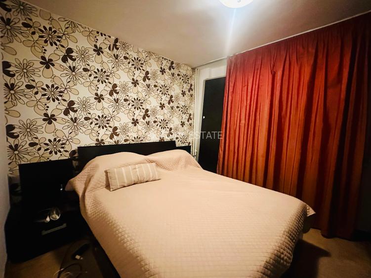 Apartament de vanzare -  3 camere  Dristor - Aleea Scolarilor - 1