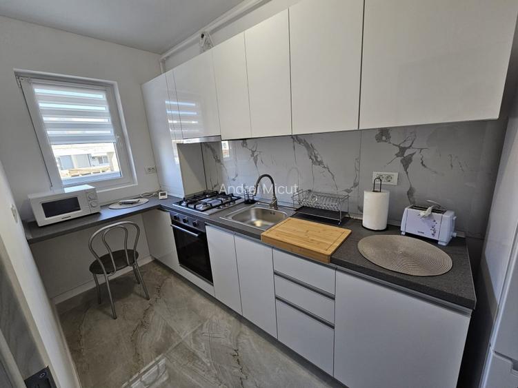 Garsoniera premium 2025 | Prima inchiriere | Complex cu piscine | 7 min Metrou B - 10