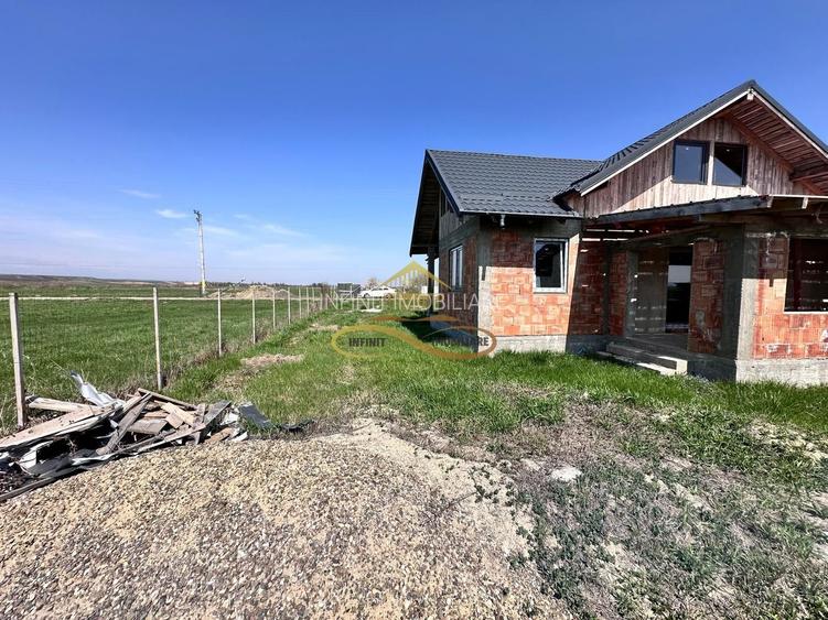 Casa de vanzare Siretu Saucesti Bacau - 3